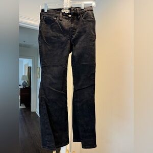 Madewell mid-rise lockout jeans in black